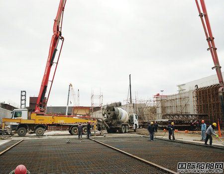 海新船務船塢底板施工完成