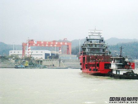 同方江新“中油應急103”下水