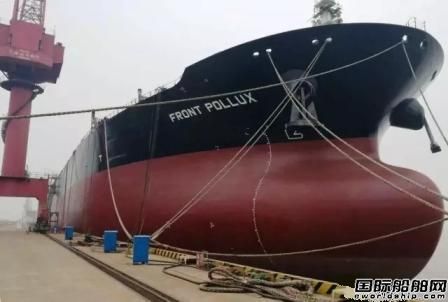 南通中遠克萊芬完成11萬噸成品油輪特涂工程