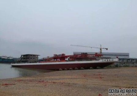 太陽鳥游艇建造應急減載船順利下水