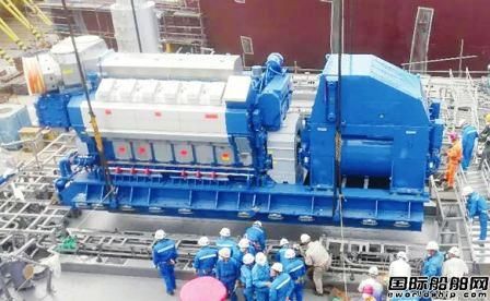 “雪龍2”號破冰船發電機組順利安裝到位