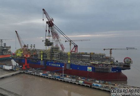 啟東中遠海運海工“獵鷹”輪改裝第二批模塊吊裝工程完工