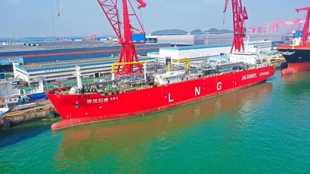 海油發展采油公司LNG船舶加注過駁關鍵技術應用取得新進展