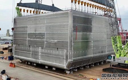 惠生海工建造全球最大SPB液化天然氣儲罐合攏