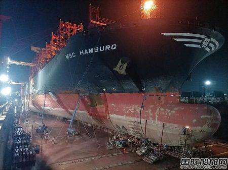 文沖修造承修首艘16000TEU集裝箱船改裝項目進入全面沖刺階段