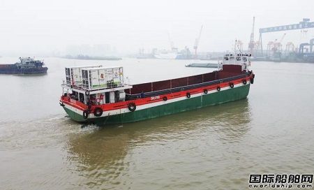 國內首艘“油改電”換電貨船“粵通珠江001”順利交付