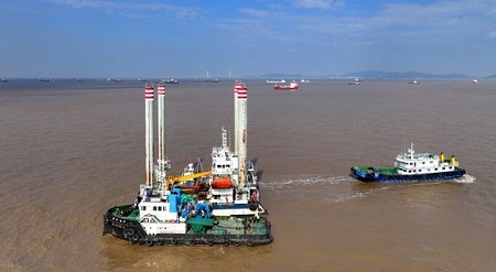 “華東院2”自升式工程勘探船開啟金塘海底隧道B1區施工作業