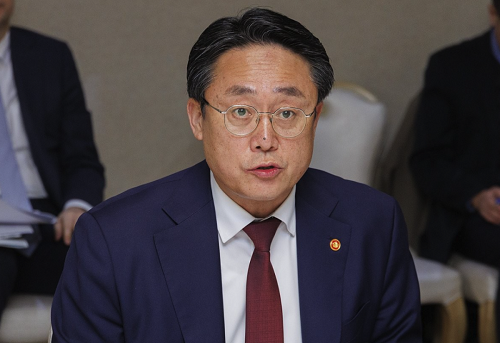 出售計劃無限期擱置，HMM轉向“穩健經營”