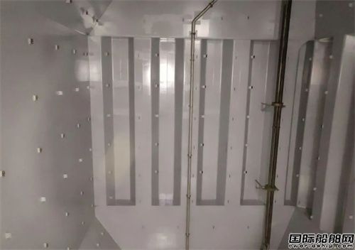 廣東中遠海運重工完成"阿倫達爾"輪貨油艙特涂工程